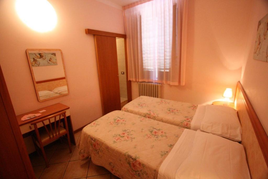 Hotel Venezia Montecatini Terme Room photo