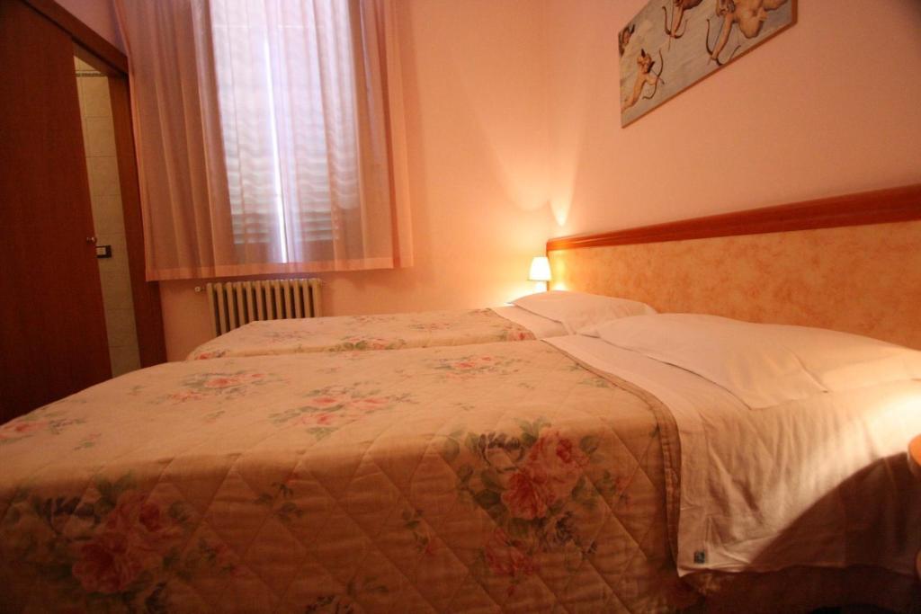 Hotel Venezia Montecatini Terme Room photo